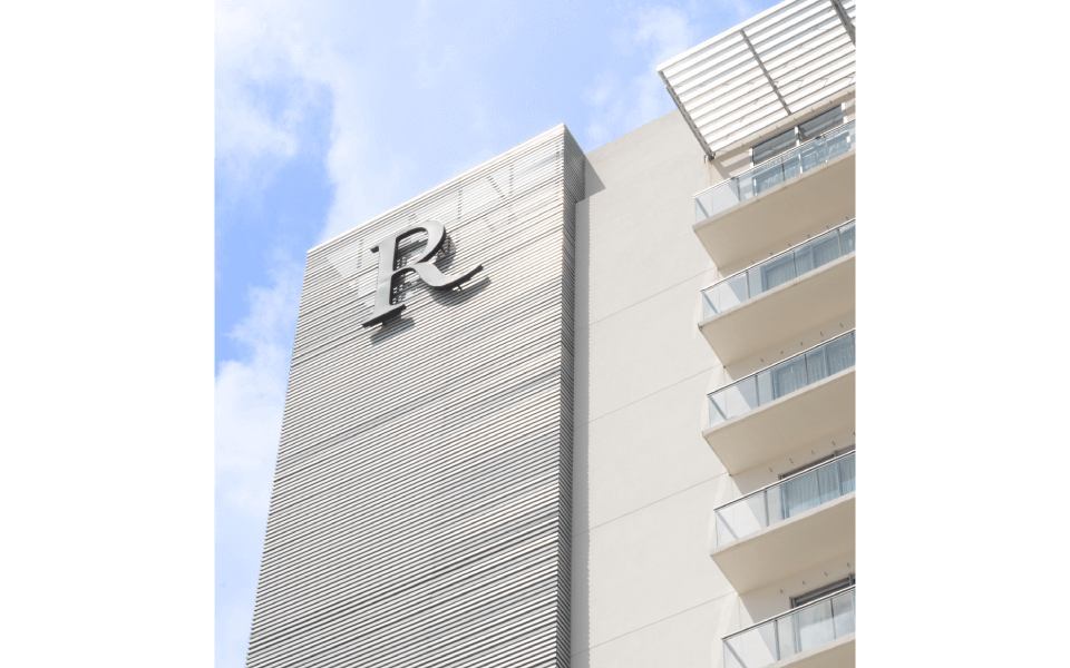19 Renaissance Cancun 2