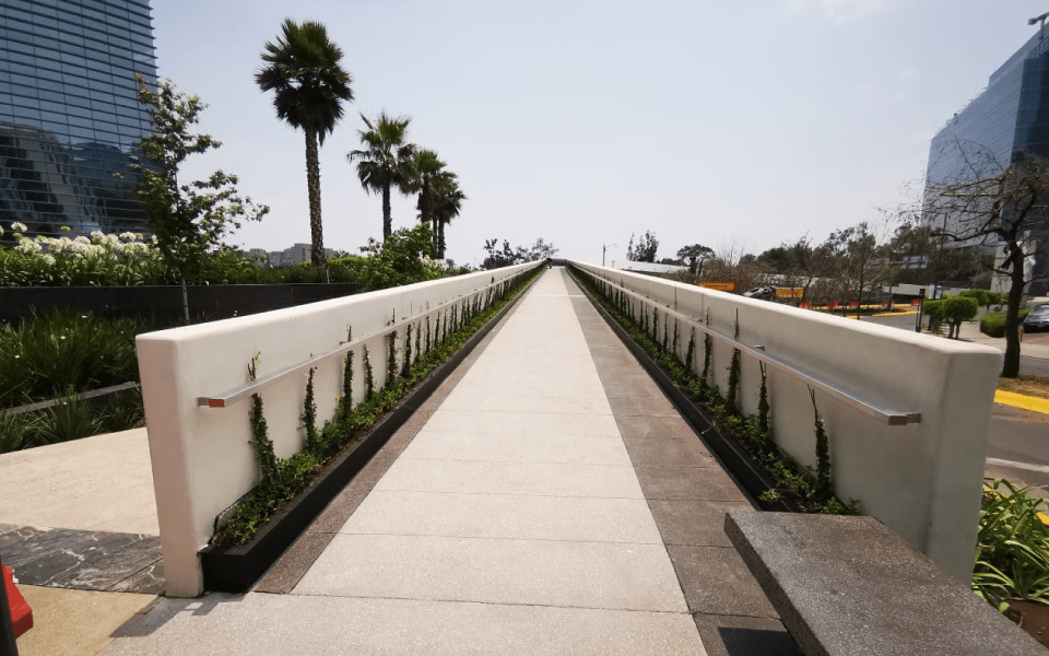 32 Puente Park Plaza 1