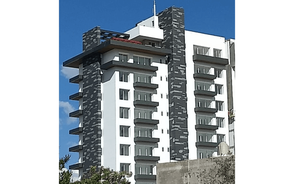 8 GARZA SADA 3